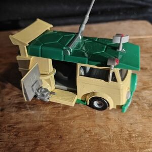 Party Wagon Teenage Mutant Ninja Turtles Hollywood Rides Series Model by Jada